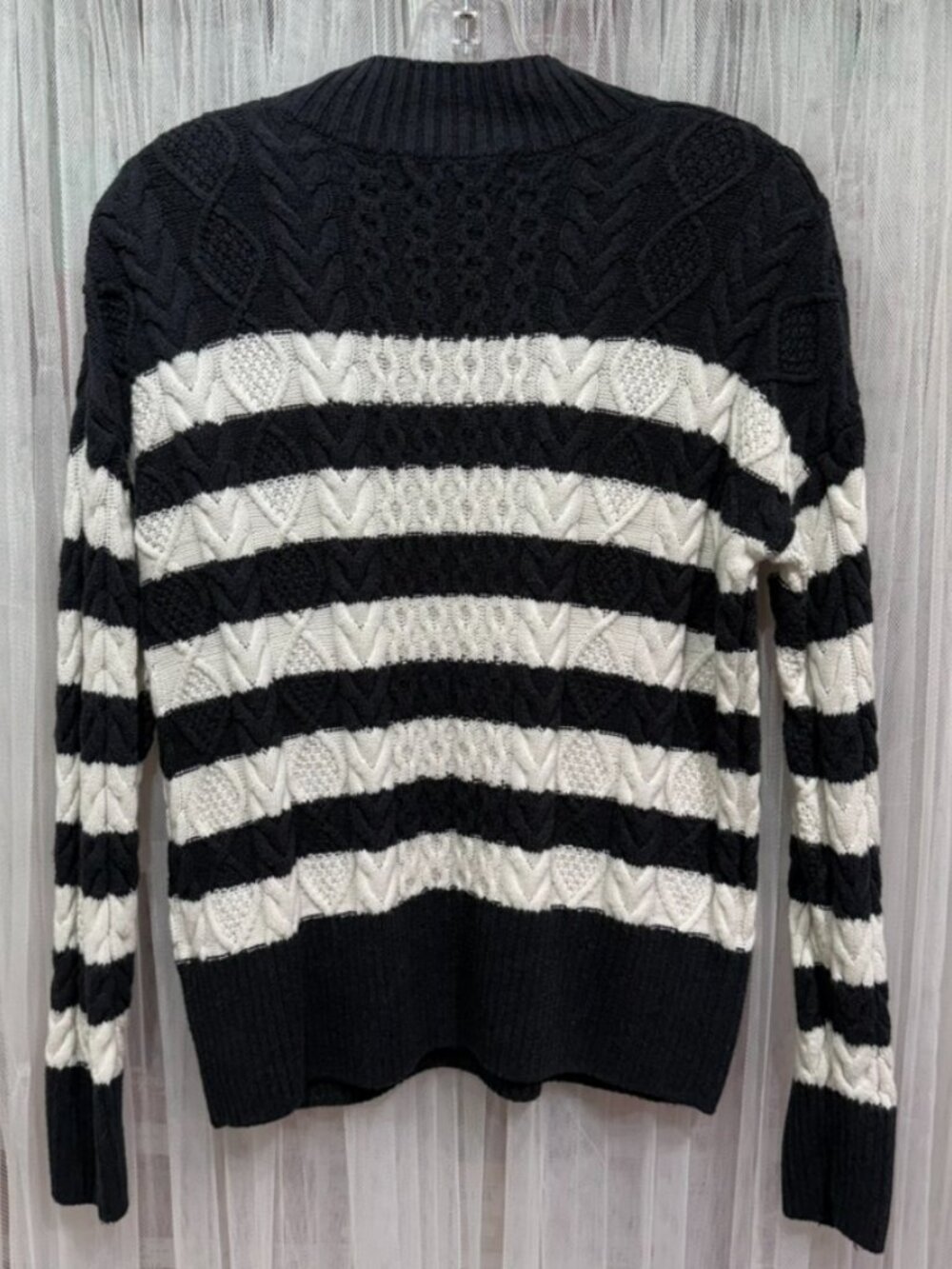 Tahari Women’s Black White Striped Cable Knit Sweater 100% Cotton Womens Size XS - Picture 3 of 10